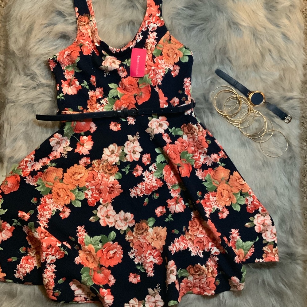 Floral Dress (belt included)